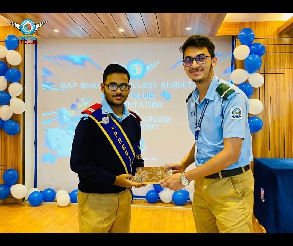 Panel handover and badge ceremony